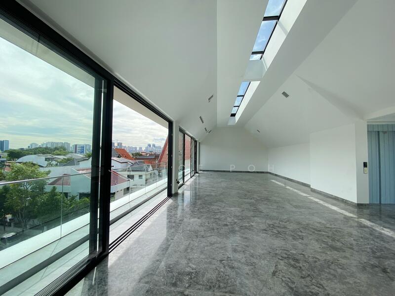 ❤️ Croucher Road - Unique layout with one of the best unblocked views! Detached House For Sale at S$ 11,880,000 | PropertyGuru Singapore - Family lounge, living / dining room