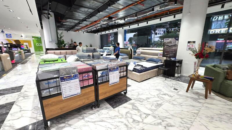 Orchard L1 Street Facing Mandarin Gallery High Visibility, , 1,595 sqft, Food & Beverage For Rent, by Celine Koh, 500012238 - Bedroom - CommercialGuru.com.sg