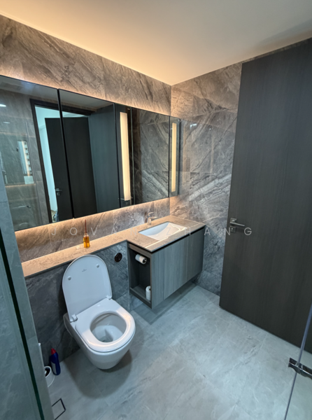 Piccadilly Grand Condominium For Sale at S$ 1,410,000 | PropertyGuru Singapore - Bathroom