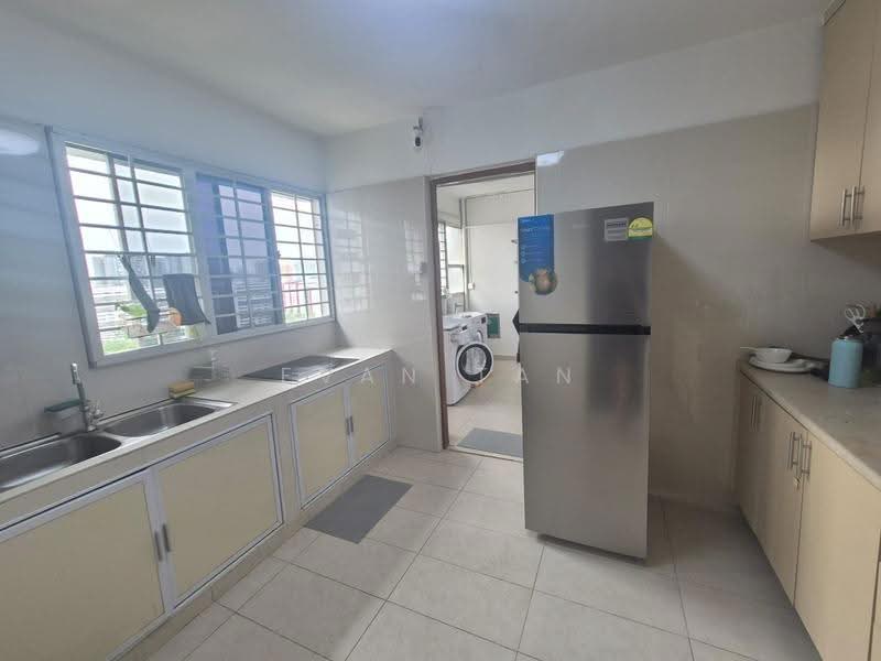 Lakeview Estate, 97A Upper Thomson Road, Ang Mo Kio / Bishan / Thomson, Room Rental, 150 sqft, Apartment For Rent, by Evan Tan, 500012342 - Kitchen - PropertyGuru.com.sg