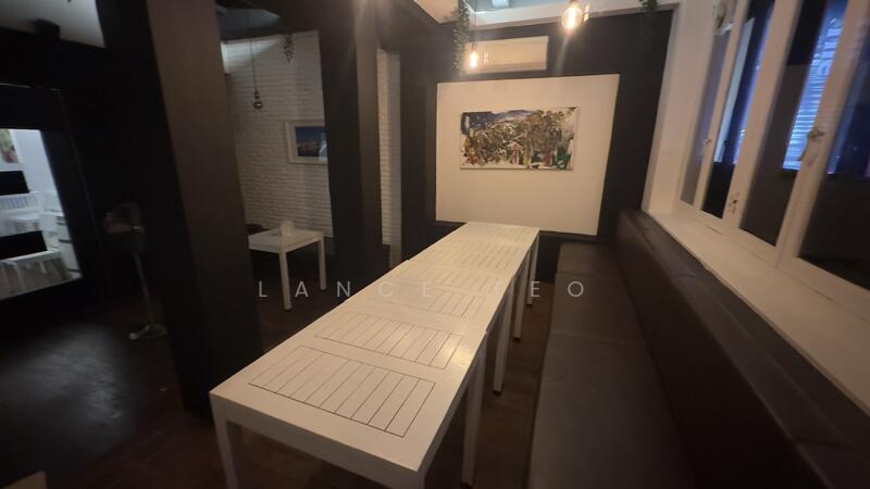 Shophouse Space for Rent at Boat Quay, Boat Quay, 1,000 sqft, Shop / Shophouse For Rent, by Lance Teo, 500012362 - Dining Room - CommercialGuru.com.sg
