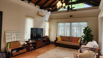 For Sale - Wide Frontage • Quiet East-Side Enclave • North-Facing Renovated Bungalow