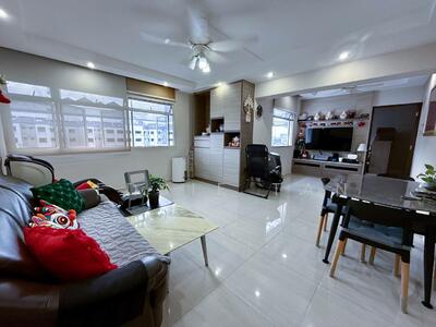 For Sale - 406 Sembawang Drive