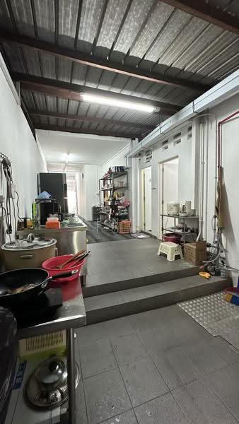 Shophouse/Residential/Retail/ Sembawang Road, Sembawang / Yishun, 1,500 sqft, Shop / Shophouse For Rent, by Glenice Toh, 500012560 - Kitchen - CommercialGuru.com.sg