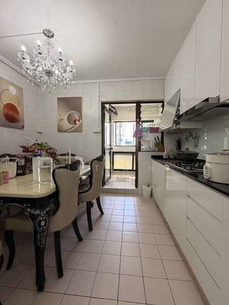 552 Serangoon North Avenue 3, 552 Serangoon North Avenue 3, 3 Bedrooms, 1,076 sqft, HDB Flat For Sale, by Victor Ho, 500012580 - Kitchen - PropertyGuru.com.sg