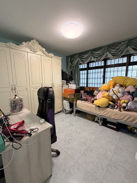 552 Serangoon North Avenue 3, 552 Serangoon North Avenue 3, 3 Bedrooms, 1,076 sqft, HDB Flat For Sale, by Victor Ho, 500012580 - Bedroom - PropertyGuru.com.sg