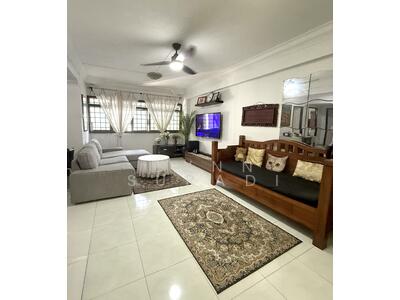 For Sale - 776 Woodlands Crescent