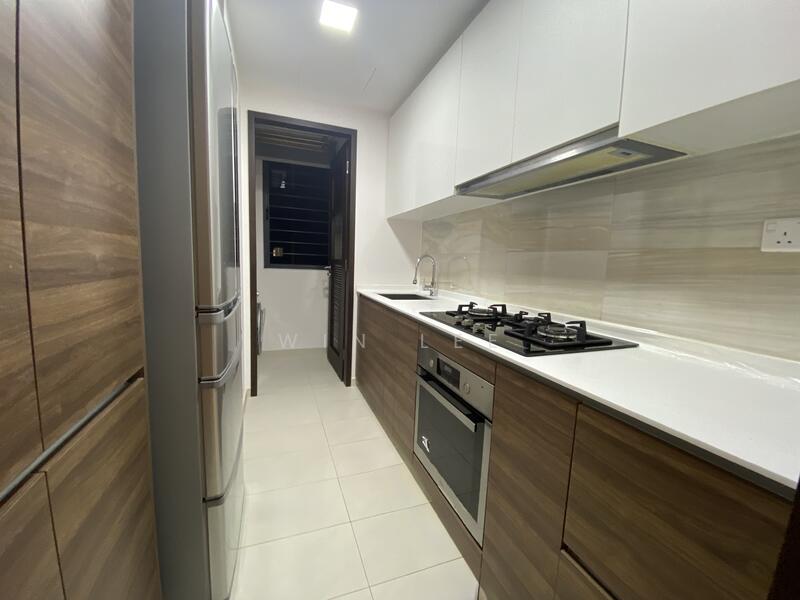 Enclosed Kitchen + Yard 