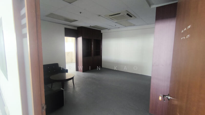 Ruby Industrial Complex, 80 Genting Lane, 1,500 sqft, Light Industrial (B1) For Rent, by Irwin Kao, 500012751 - Living Room - CommercialGuru.com.sg
