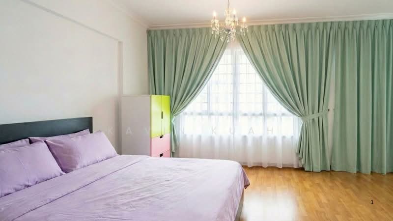 151 Tampines Street 12 HDB Flat For Sale at S$ 1,050,000 | PropertyGuru Singapore - Bedroom