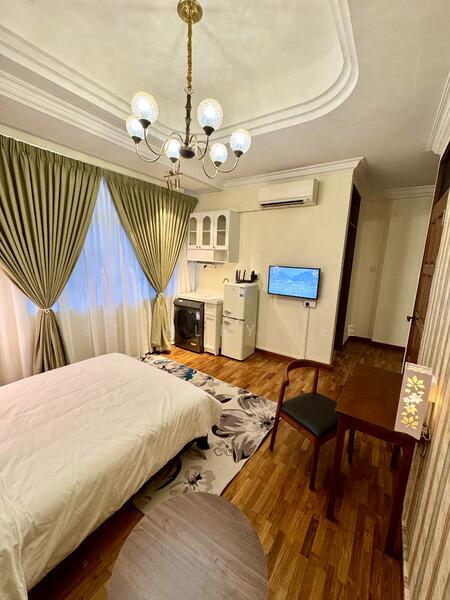 For Rent - Golden Bloom Studio