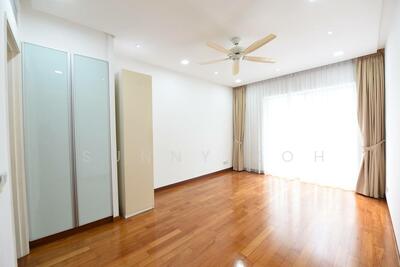 For Rent - Nassim Jade