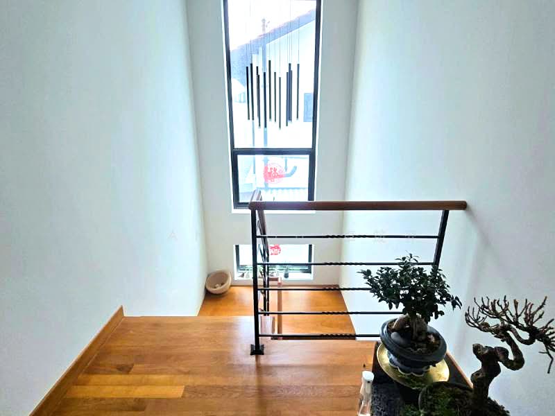 ⭐Katong⭐3 Storey Move-in Condition⭐1km Tao Nan School, 1km to Four Primary Schools. Park 2 Cars. Bedrooms Ensuite, 5 Bedrooms, 3,500 sqft, Semi-Detached House For Sale, by Ivan Toh 卓筬羿, 500013146 - Interior - PropertyGuru.com.sg