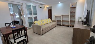 For Rent - 102 Henderson Crescent