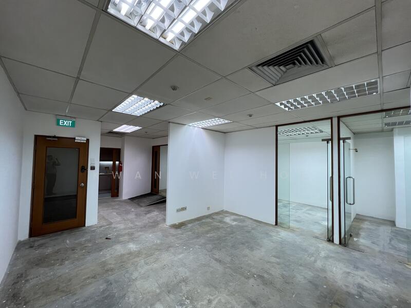 Orchard Road building for aesthetics, dentist, medical, beauty services, tuition, enrichment, , 2,909 sqft, Mall Shop For Rent, by Kwan Wei Hoe, 500013217 - Corridor - CommercialGuru.com.sg