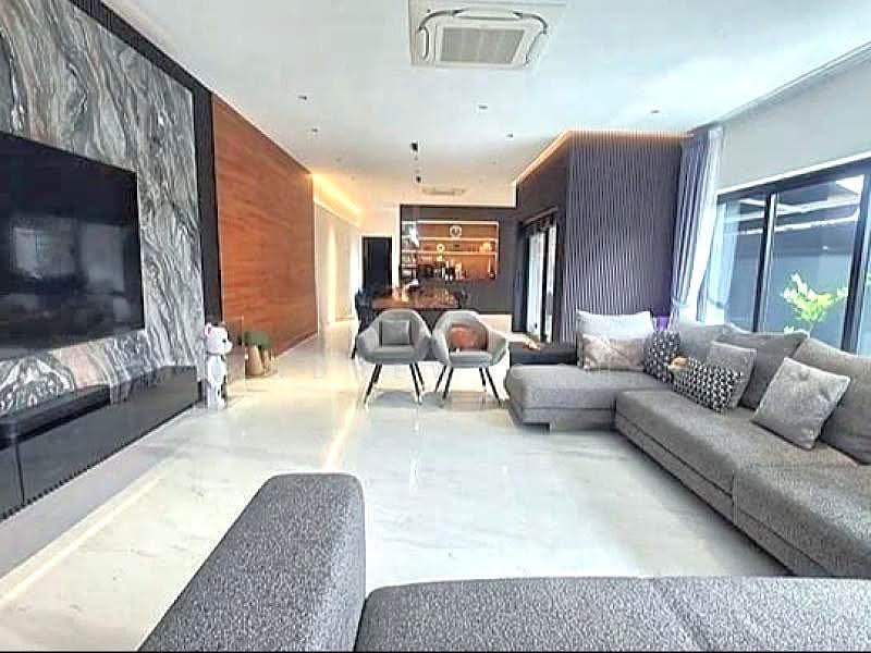 ⭐️TOP 2022⭐️LAST OFFER $7.XXM⭐️1KM TAO NAN⭐️一屋难求⭐️, RARE STREET / 6 ROOMS / WIDE ROAD / STROLL TO MALL, East Coast / Marine Parade, 6 Bedrooms, 3,018 sqft, Semi-Detached House For Sale, by Andrew Goh, 500013235 - Living Room - PropertyGuru.com.sg