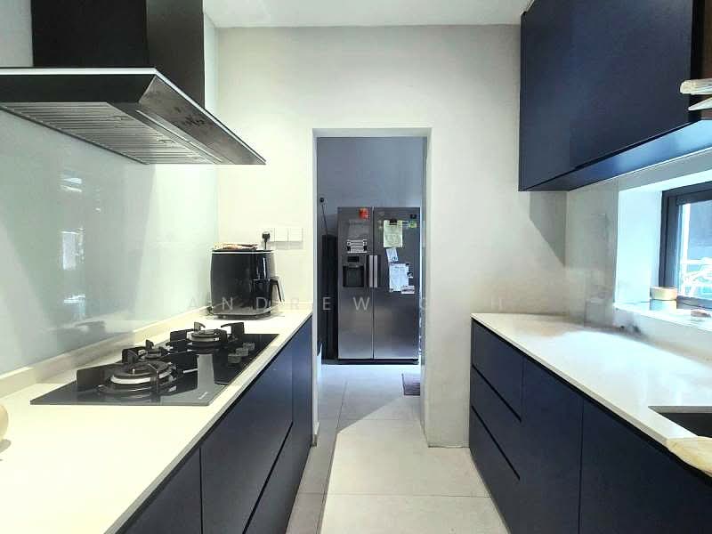 ⭐️TOP 2022⭐️LAST OFFER $7.XXM⭐️1KM TAO NAN⭐️一屋难求⭐️, RARE STREET / 6 ROOMS / WIDE ROAD / STROLL TO MALL, East Coast / Marine Parade, 6 Bedrooms, 3,018 sqft, Semi-Detached House For Sale, by Andrew Goh, 500013235 - Kitchen - PropertyGuru.com.sg