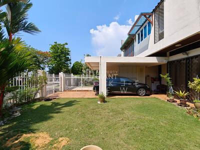 For Sale - ❤️GIANT⚡️Freehold Wide Frontage 3 Storey Semi-D with Good Facing