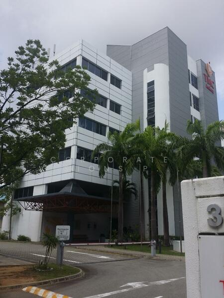 Non JTC Bishan B1 Factory 2800sqft Fitted Condition Walking to MRT, Other Sizes 833 / 2230 / 5111sqft Call Ronn 96858829, Ang Mo Kio / Bishan / Thomson, 2,800 sqft, Light Industrial (B1) For Rent, by RONN, 500013390 - Exterior - CommercialGuru.com.sg