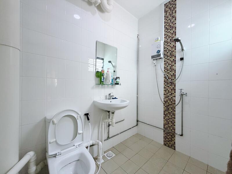 For Sale - 266 Yishun Street 22