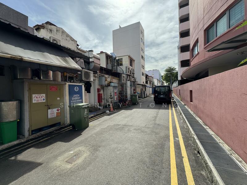 Eating House along Geylang Main Road For Rent, Geylang Road, 1,200 sqft, Food & Beverage For Rent, by Shandy Tong, 500013586 - Exterior - CommercialGuru.com.sg
