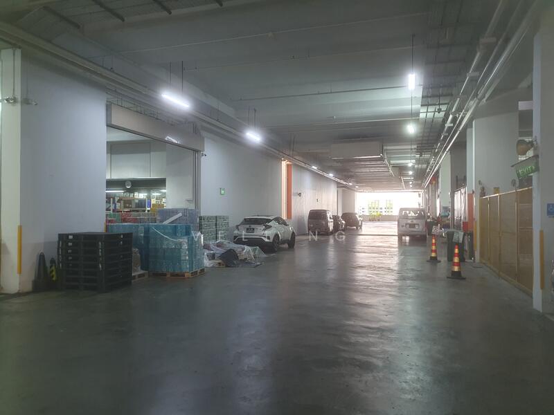 Northpoint Bizhub, 2 Yishun Industrial Street 1, 2,500 sqft, Light Industrial (B1) For Rent, by Vell Ng, 500013729 - Car Park - CommercialGuru.com.sg