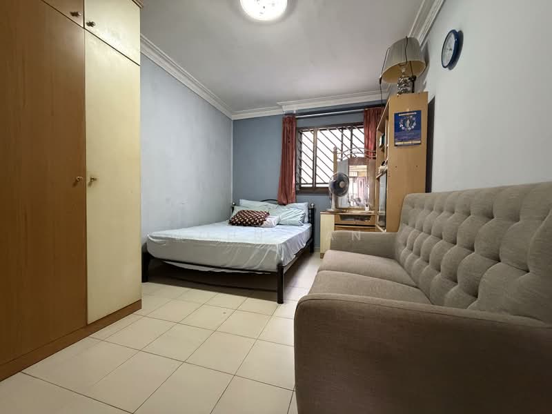 141 Bedok Reservoir Road, 141 Bedok Reservoir Road, 3 Bedrooms, 904 sqft, HDB Flat For Sale, by John Tan, 500013788 - Bedroom - PropertyGuru.com.sg