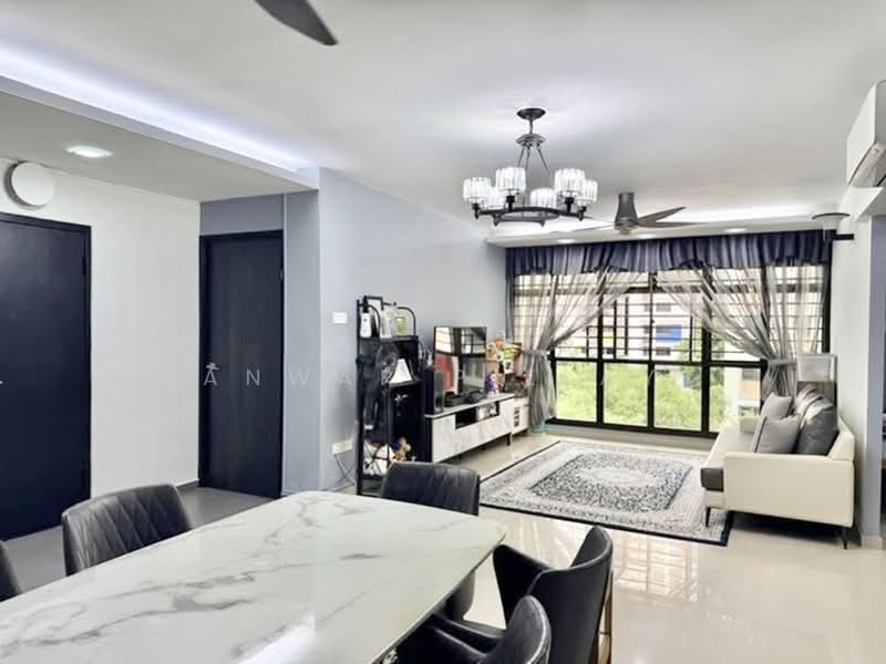63 Teban Gardens Road, 63 Teban Gardens Road, 3 Bedrooms, 1,238 sqft, HDB Flat For Sale, by Anwar Pillay, 500013822 - Living Room - PropertyGuru.com.sg