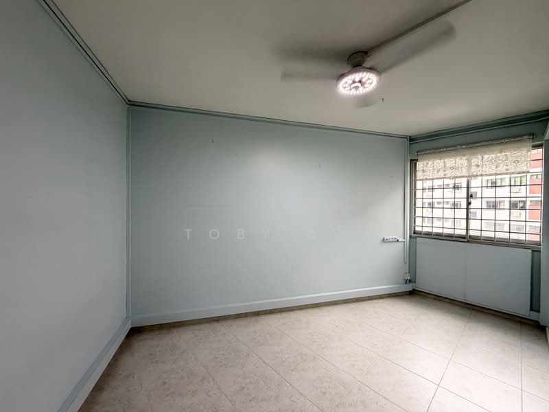 For Sale - 417 Hougang Avenue 8