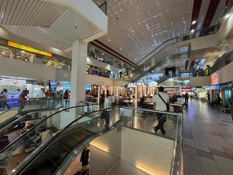 Chinatown Complex, 335 Smith Street, 400 sqft, Mall Shop For Sale, by Greg Pan, 500013962 - Corridor - CommercialGuru.com.sg