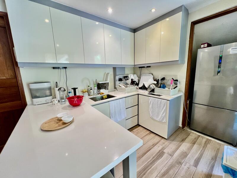 For Rent - Lovely and Cosy 2 Storey Good Class Bungalow in Dempsey Hill with Huge Expansive Garden, Roof Te