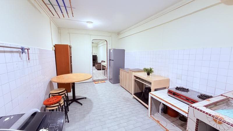 225A Jurong East Street 21, 225A Jurong East Street 21, Boon Lay / Jurong / Tuas, 2 Bedrooms, 721 sqft, HDB Flat For Rent, by Jan Chong 张纳旗, 500014009 - Kitchen - PropertyGuru.com.sg