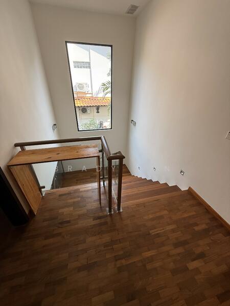 154 HILLCREST ROAD, HILLCREST ROAD, Newton / Novena, 4 Bedrooms, 3,500 sqft, Corner Terrace For Rent, by Brady Tan, 500014076 - PropertyGuru.com.sg