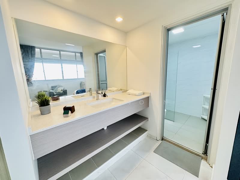 Ridgewood Condominium, 3 Ridgewood Close, Room Rental, 120 sqft, Condominium For Rent, by Steve Voon, 500014191 - Bathroom - PropertyGuru.com.sg