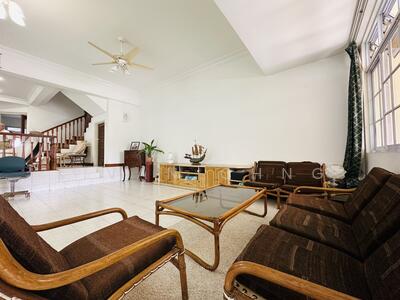 For Sale - ⭐️⭐️LANDED7772@ Spacious Plot Tidy 3 Storey Semi D Simei MRT