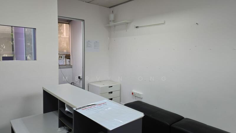North Bridge Centre, 420 North Bridge Road, 743 sqft, Office For Rent, by Mervyn Ong, 500014279 - 2 rooms unit - CommercialGuru.com.sg