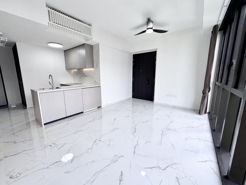 Spacious living and dining area