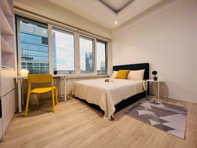 For Rent - International Plaza