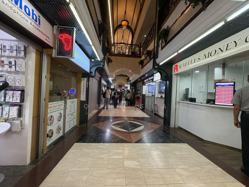 The Arcade, 11 Collyer Quay, 366 sqft, Mall Shop For Sale, by Dionne Seah, 500014311 - Corridor - CommercialGuru.com.sg