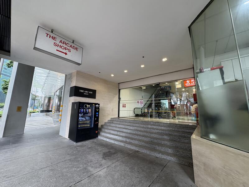 The Arcade, 11 Collyer Quay, 366 sqft, Mall Shop For Sale, by Dionne Seah, 500014311 - Entrance - CommercialGuru.com.sg