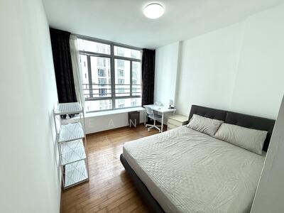 For Rent - The Lakeshore