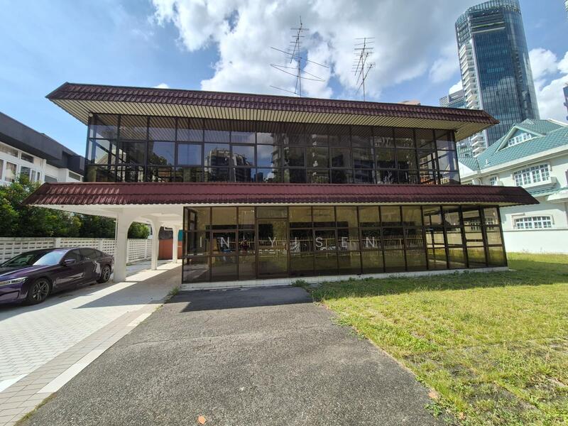 Rare Detached! 4 Mins Walk to Orchard MRT & ION! Call 9444.4449! Detached House For Sale at S$ 31,444,444 | PropertyGuru Singapore - Huge Car Pouch Area