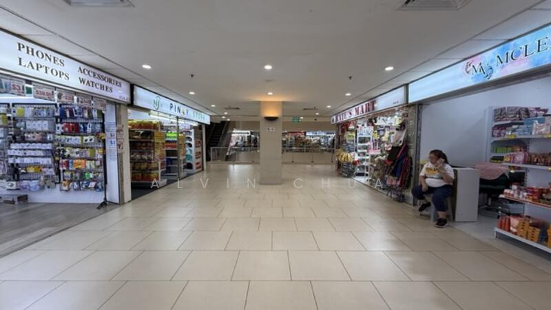 Lucky Plaza, 304 Orchard Road, 199 sqft, Mall Shop For Rent, by Alvin Chua, 500014364 - Corridor - CommercialGuru.com.sg