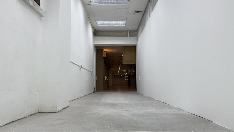 Lucky Plaza, 304 Orchard Road, 199 sqft, Mall Shop For Rent, by Alvin Chua, 500014364 - Interior - CommercialGuru.com.sg