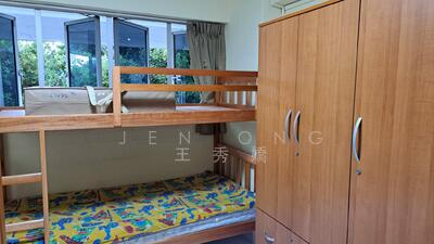 For Rent - 168A Queensway