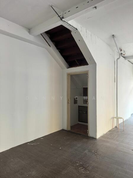 Shophouse @ North Bridge Road, Beach Road / Bugis / Rochor, 1,115 sqft, Shop / Shophouse For Rent, by DANNY CHAN, 500014408 - Interior - CommercialGuru.com.sg