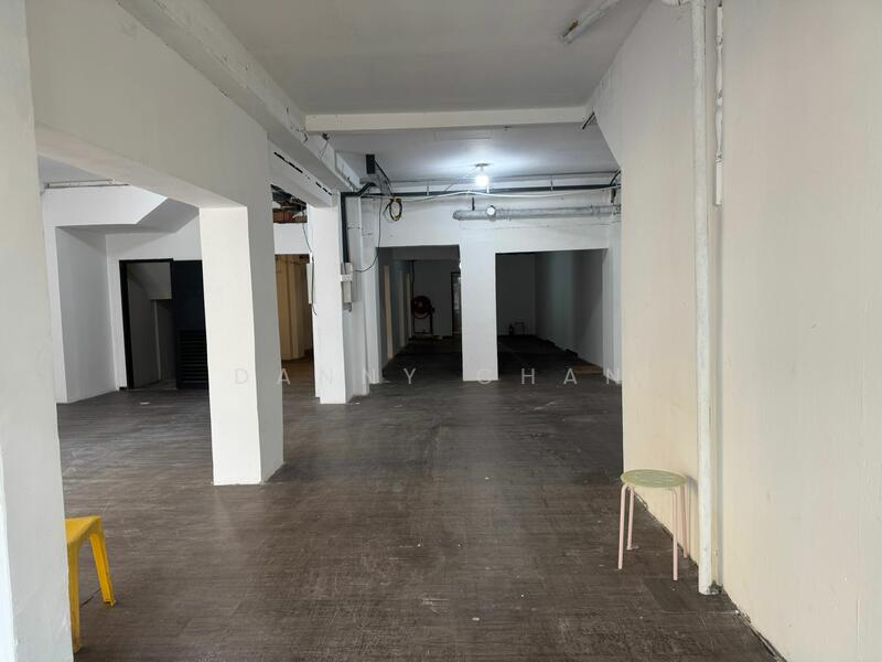 Shophouse @ North Bridge Road, Beach Road / Bugis / Rochor, 1,115 sqft, Shop / Shophouse For Rent, by DANNY CHAN, 500014408 - Interior - CommercialGuru.com.sg