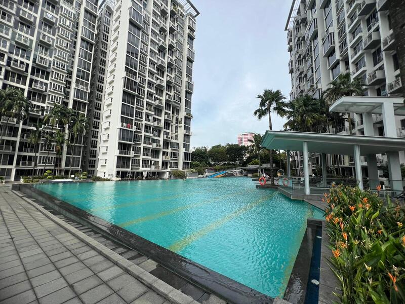 Grandeur 8 Condominium For Sale at S$ 1,690,000 | PropertyGuru Singapore - Pool