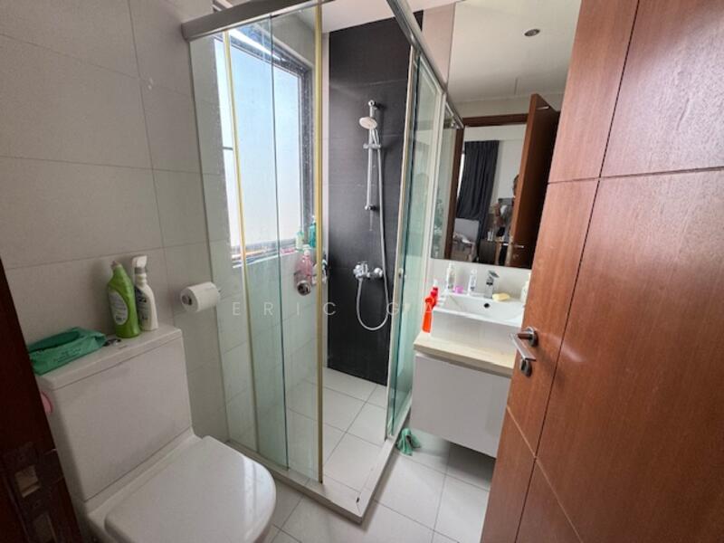Treasures @ G19 Condominium For Sale at S$ 700,000 | PropertyGuru Singapore - Bathroom
