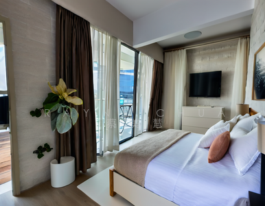 For Sale - Lincoln Suites